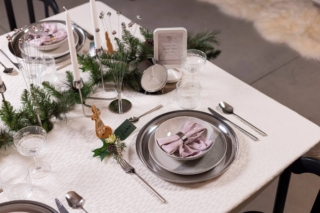 Tavola Ikea di Capodanno