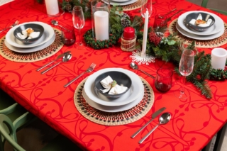 Tavola Ikea di Natale