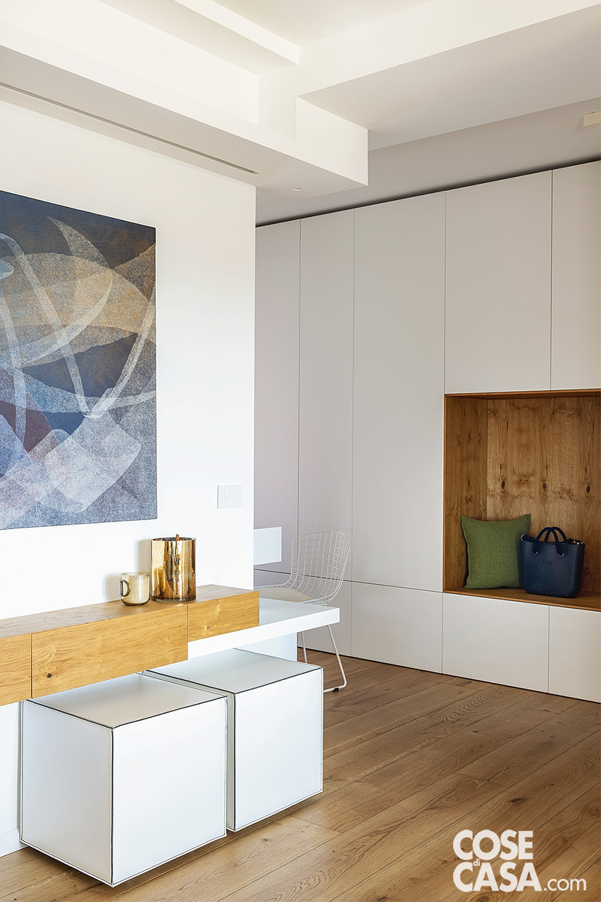 Struttura sospesa multifunzione Struttura sospesa multifunzione