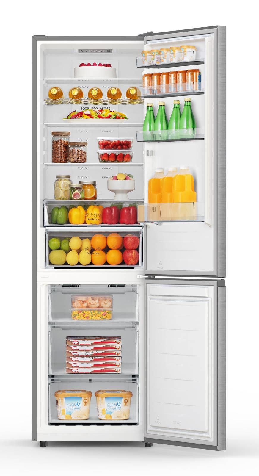 In classe di efficienza energetica A, il frigorifero combinato RB440N4ACA di Hisense è Total No Frost: rimangono costanti i livelli di temperatura e umidità, evitando la formazione di ghiaccio e riducendo sensibilmente la crescita di batteri limitando i consumi. Ha motore Inverter che garantisce prestazioni energetiche massime e bassa rumorosità, e sistema Multi Air Flow che mantiene la temperatura ottimale costantemente. Misura L 59,5 x P 58 x H 202 cm. Prezzo da rivenditore. www.hisense.it In classe di efficienza energetica A, il frigorifero combinato RB440N4ACA di Hisense è Total No Frost: rimangono costanti i livelli di temperatura e umidità, evitando la formazione di ghiaccio e riducendo sensibilmente la crescita di batteri limitando i consumi. Ha motore Inverter che garantisce prestazioni energetiche massime e bassa rumorosità, e sistema Multi Air Flow che mantiene la temperatura ottimale costantemente. Misura L 59,5 x P 58 x H 202 cm. Prezzo da rivenditore. www.hisense.it