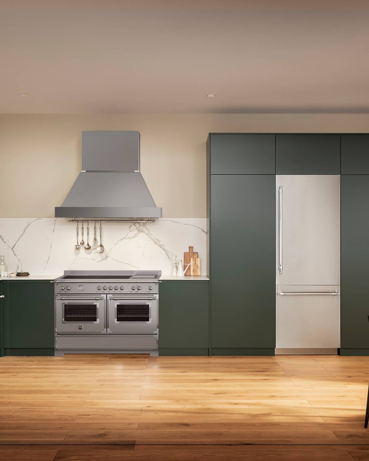 Il frigorifero combinato da incasso da 75 cm RBM75S5FPNS di Bertazzoni ha capacità di 323 litri per il frigorifero e 126 litri per il congelatore. Con distributore d'acqua interno, è dotato di 1 cassetto con comandi digitali separati che mantiene precisamente la temperatura da -1°C a +5°C, preservando i nutrienti, i sapori e la freschezza degli alimenti più a lungo. Il Dual Cooling Total No Frost fornisce una funzione di sbrinamento automatico e l’interfaccia LED elettronica touch-control semplifica l'impostazione e il monitoraggio di tutte le funzioni. Misura L 75 x P 60 x H 212 cm. Prezzo da rivenditore. www.bertazzoni.com Il frigorifero combinato da incasso da 75 cm RBM75S5FPNS di Bertazzoni ha capacità di 323 litri per il frigorifero e 126 litri per il congelatore. Con distributore d'acqua interno, è dotato di 1 cassetto con comandi digitali separati che mantiene precisamente la temperatura da -1°C a +5°C, preservando i nutrienti, i sapori e la freschezza degli alimenti più a lungo. Il Dual Cooling Total No Frost fornisce una funzione di sbrinamento automatico e l’interfaccia LED elettronica touch-control semplifica l'impostazione e il monitoraggio di tutte le funzioni. Misura L 75 x P 60 x H 212 cm. Prezzo da rivenditore. www.bertazzoni.com