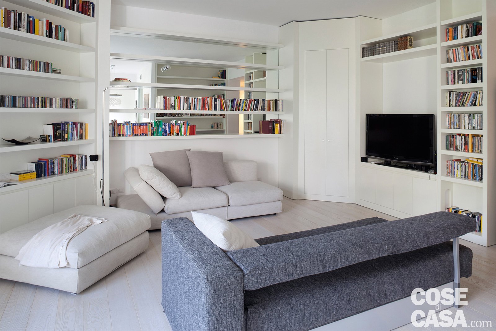 salotto con più divani foto fiorentini