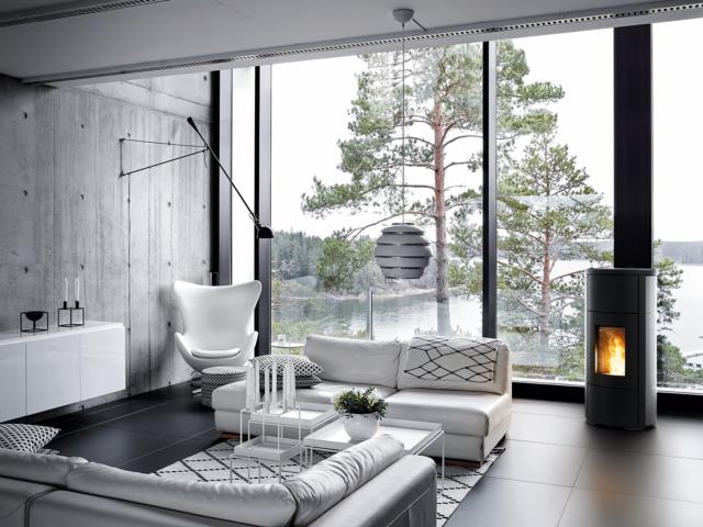 Grazie alla tecnologia Maestro e al doppio Wi-Fi di serie, Flow di MCZ può essere gestita con App da smartphone. Ermetica, ha due ventilatori, uno per l’ambiente, l’altro per la canalizzazione Comfort Air® (fino a 8 m di distanza, anche su piani diversi). Grazie a 5 set di funzionamento preimpostati viene ridotto il consumo del pellet e aumentato il comfort di utilizzo. È in acciaio e ceramica. Classe A+, 4 stelle, potenza 10 kW, rendimento 90,4%. Misura L 54 x P 60,4 x H 122,9 cm. Prezzo da 4.505 euro + Iva. www.mcz.it Grazie alla tecnologia Maestro e al doppio Wi-Fi di serie, Flow di MCZ può essere gestita con App da smartphone. Ermetica, ha due ventilatori, uno per l’ambiente, l’altro per la canalizzazione Comfort Air® (fino a 8 m di distanza, anche su piani diversi). Grazie a 5 set di funzionamento preimpostati viene ridotto il consumo del pellet e aumentato il comfort di utilizzo. È in acciaio e ceramica. Classe A+, 4 stelle, potenza 10 kW, rendimento 90,4%. Misura L 54 x P 60,4 x H 122,9 cm. Prezzo da 4.505 euro + Iva. www.mcz.it