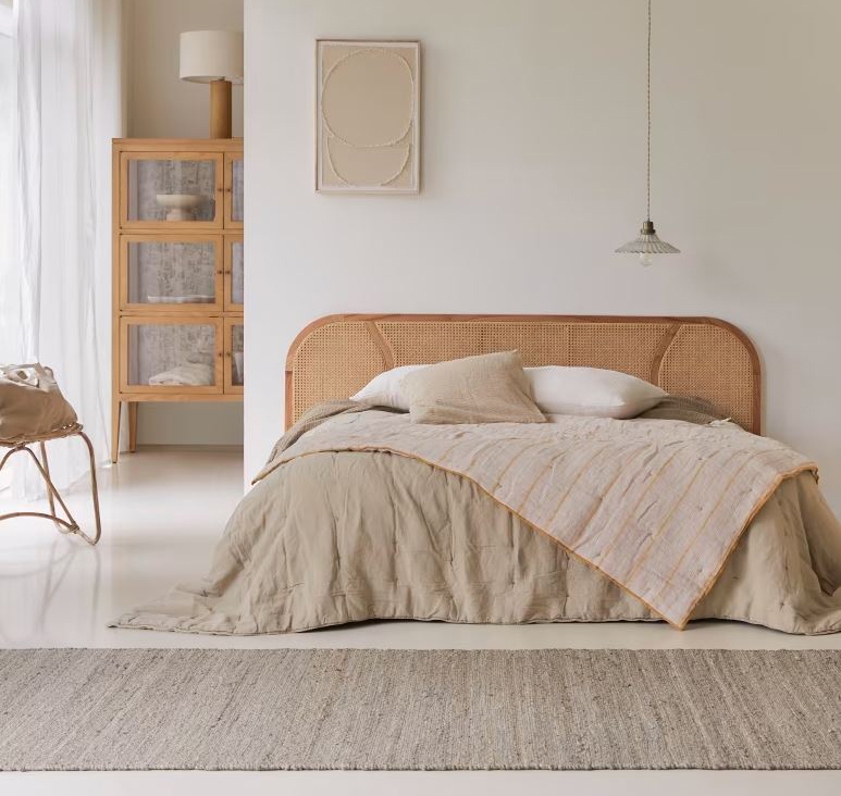 Il tappeto passatoia Hempi di  House Doctor in vendita su Tikamoon è ecologico, infatti è tessuto a mano in canapa e presenta delle piccole imperfezioni che lo rendono unico. Misura L 90 x P 300 cm. Prezzo 219 euro. www.tikamoon.it Il tappeto passatoia Hempi di  House Doctor in vendita su Tikamoon è ecologico, infatti è tessuto a mano in canapa e presenta delle piccole imperfezioni che lo rendono unico. Misura L 90 x P 300 cm. Prezzo 219 euro. www.tikamoon.it