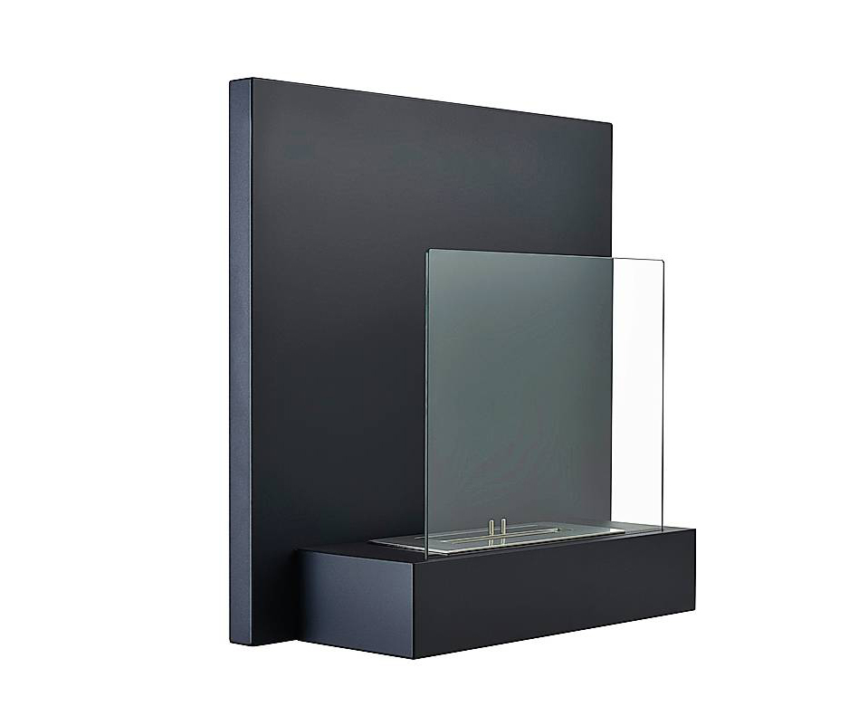 Monet di OBI Italia è in acciaio verniciato nero ed è dotato di vetro temperato di sicurezza. Include lana di roccia per migliorare la combustione. Misura L 60 x H 60 cm. Costa 149 euro. www.obi-italia.it Monet di OBI Italia è in acciaio verniciato nero ed è dotato di vetro temperato di sicurezza. Include lana di roccia per migliorare la combustione. Misura L 60 x H 60 cm. Costa 149 euro. www.obi-italia.it