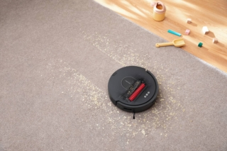 Spazzola DuoRoller™ dotata di due rulli in gomma contro-rotanti per una pulizia impeccabile