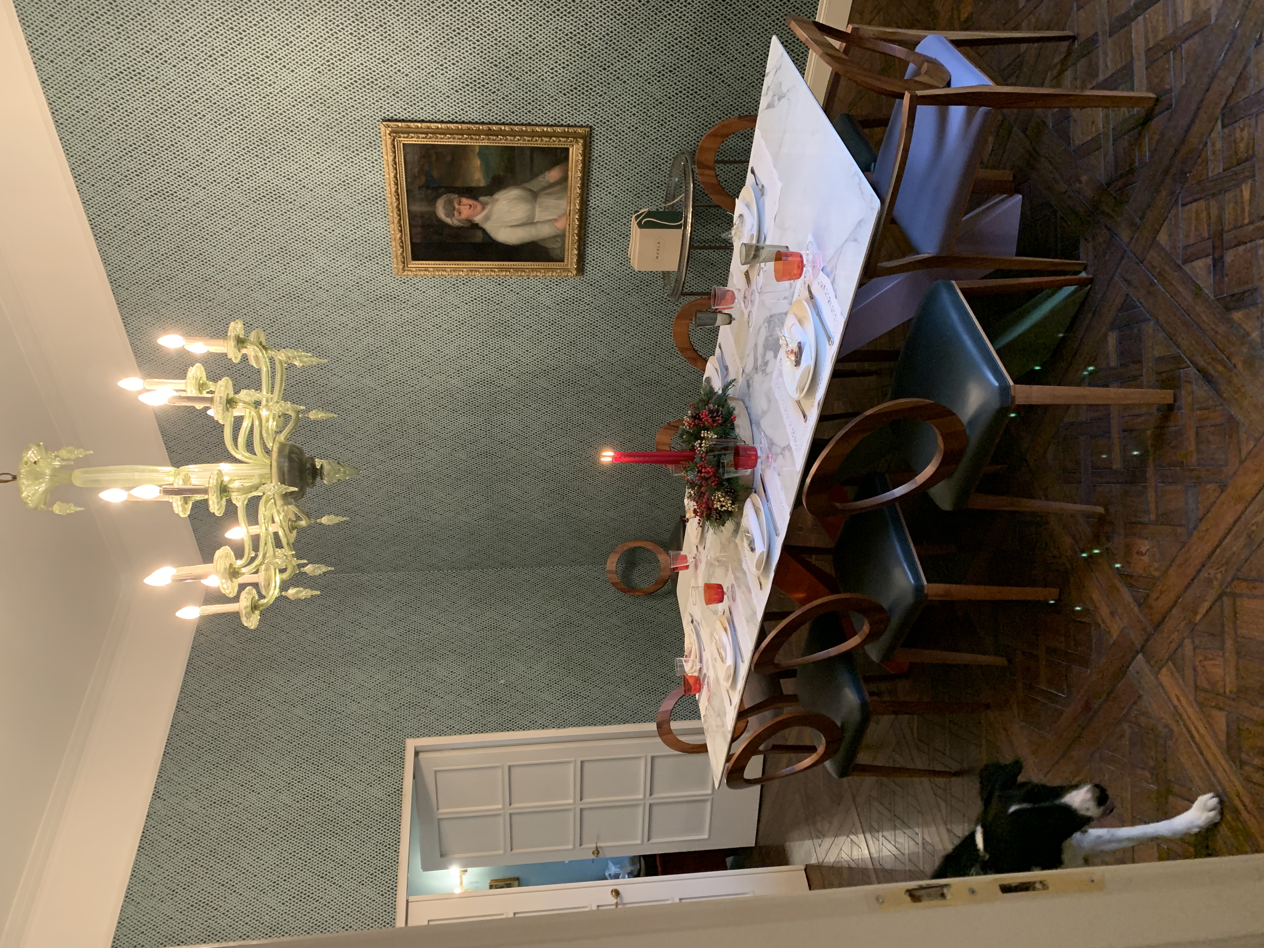 Tavola di Capodanno con tovagliette americane