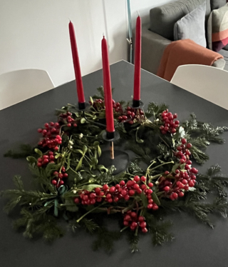 Tavola di Capodanno tocchi naturali