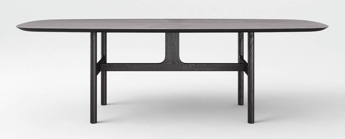 D'ispirazione giapponese, Torii di Novamobili ha il piano in rovere carbone (disponibile anche in marmo o pietra lavica, noce canaletto e in tutti i colori laccati) e le gambe in finitura rovere carbone e noce canaletto. Misura L 250 x P 100 x H 75 cm. Prezzo a partire da 2.445 euro + Iva. www.novamobili.it D'ispirazione giapponese, Torii di Novamobili ha il piano in rovere carbone (disponibile anche in marmo o pietra lavica, noce canaletto e in tutti i colori laccati) e le gambe in finitura rovere carbone e noce canaletto. Misura L 250 x P 100 x H 75 cm. Prezzo a partire da 2.445 euro + Iva. www.novamobili.it