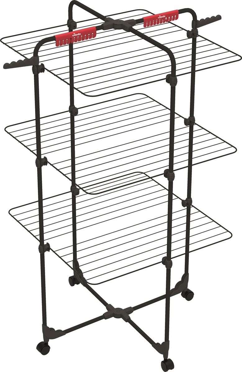 Vertical Mixer 3 Ultimate è uno stendibiancheria a torre verticale con struttura in acciaio nero opaco che offre ben 30 metri di stenditura, distribuiti su 3 livelli con 6 griglie indipendenti che possono essere usate a metà o completamente aperte. Le sue dimensioni compatte permettono di collocarlo anche nel box doccia e di riporlo in pochissimo spazio quando è chiuso. Prezzo 49,90 euro. Vertical Mixer 3 Ultimate è uno stendibiancheria a torre verticale con struttura in acciaio nero opaco che offre ben 30 metri di stenditura, distribuiti su 3 livelli con 6 griglie indipendenti che possono essere usate a metà o completamente aperte. Le sue dimensioni compatte permettono di collocarlo anche nel box doccia e di riporlo in pochissimo spazio quando è chiuso. Prezzo 49,90 euro.
