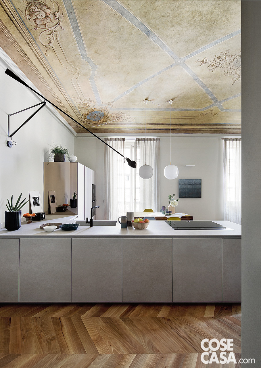 cucina grigia angolare senza pensili