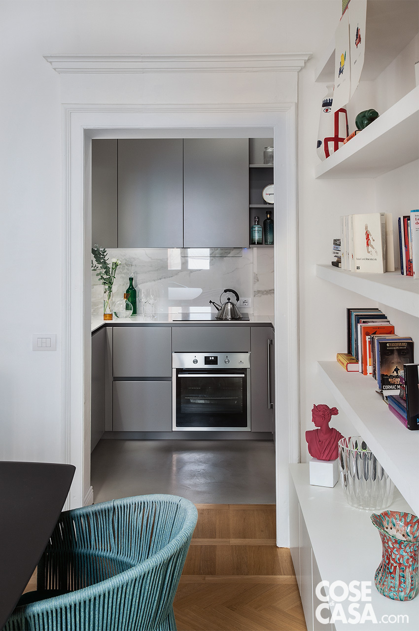 Cucina a U aperta ma separata