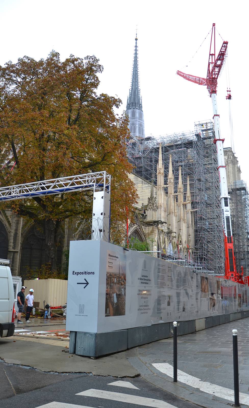 Ingresso cantiere Notre Dame