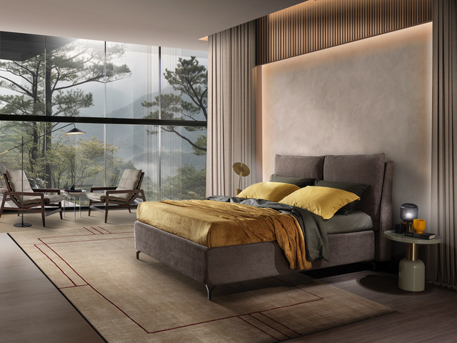 Semplice e accogliente, il letto Comfort con contenitore della Collezione Cloud Dreams di Artigiana Letti ha una testiera che è l’incontro di due cuscini morbidi che si sfiorano in modo armonico e avvolgente. Misura L 186 x P 216 x H 120 cm. Prezzo a partire da 1.300 euro + Iva. www.artigianaletti.it Semplice e accogliente, il letto Comfort con contenitore della Collezione Cloud Dreams di Artigiana Letti ha una testiera che è l’incontro di due cuscini morbidi che si sfiorano in modo armonico e avvolgente. Misura L 186 x P 216 x H 120 cm. Prezzo a partire da 1.300 euro + Iva. www.artigianaletti.it