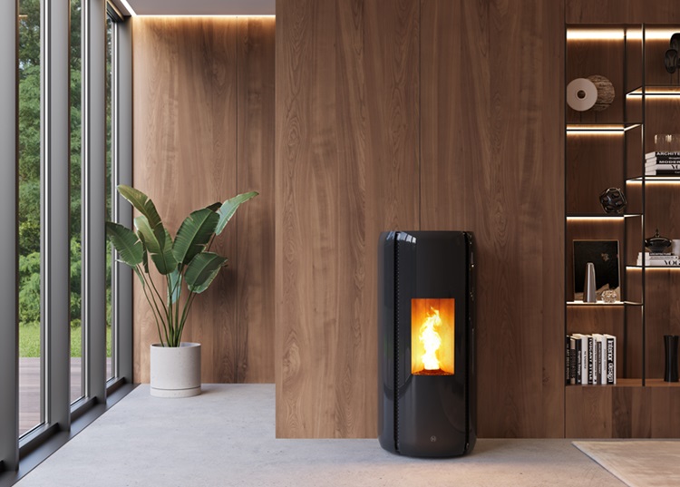 Forme essenziali per Matisse di Jolly Mec, con elegante rivestimento in vetro temperato nero intervallato dalla trama sartoriale di due griglie verticali. Grazie al sistema brevettato Vertical Air® l’aria viene diffusa verticalmente. Il bruciatore è autopulente e l'aria calda è canalizzabile. Attivando la modalità Silent+ il ventilatore viene escluso escludendo il rumore. Serbatoio pellet 17 kg. Potenza 6,2-8,4-10 k W. Classe A+, 4 stelle. Misura L 54 x P 54 x H 119 cm. Prezzo da 4.300 euro + Iva. www.jolly-mec.it Forme essenziali per Matisse di Jolly Mec, con elegante rivestimento in vetro temperato nero intervallato dalla trama sartoriale di due griglie verticali. Grazie al sistema brevettato Vertical Air® l’aria viene diffusa verticalmente. Il bruciatore è autopulente e l'aria calda è canalizzabile. Attivando la modalità Silent+ il ventilatore viene escluso escludendo il rumore. Serbatoio pellet 17 kg. Potenza 6,2-8,4-10 k W. Classe A+, 4 stelle. Misura L 54 x P 54 x H 119 cm. Prezzo da 4.300 euro + Iva. www.jolly-mec.it