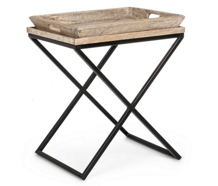 Un grande vassoio rettangolare con maniglie per il tavolino Tray di Bizzotto in vendita su Mood che è composto da una struttura in acciaio su cui poggia il piano in legno di mango. Misura L 55 x P 45 x H 66 cm. Prezzo 296 euro. www.moodconceptstore.com Un grande vassoio rettangolare con maniglie per il tavolino Tray di Bizzotto in vendita su Mood che è composto da una struttura in acciaio su cui poggia il piano in legno di mango. Misura L 55 x P 45 x H 66 cm. Prezzo 296 euro. www.moodconceptstore.com