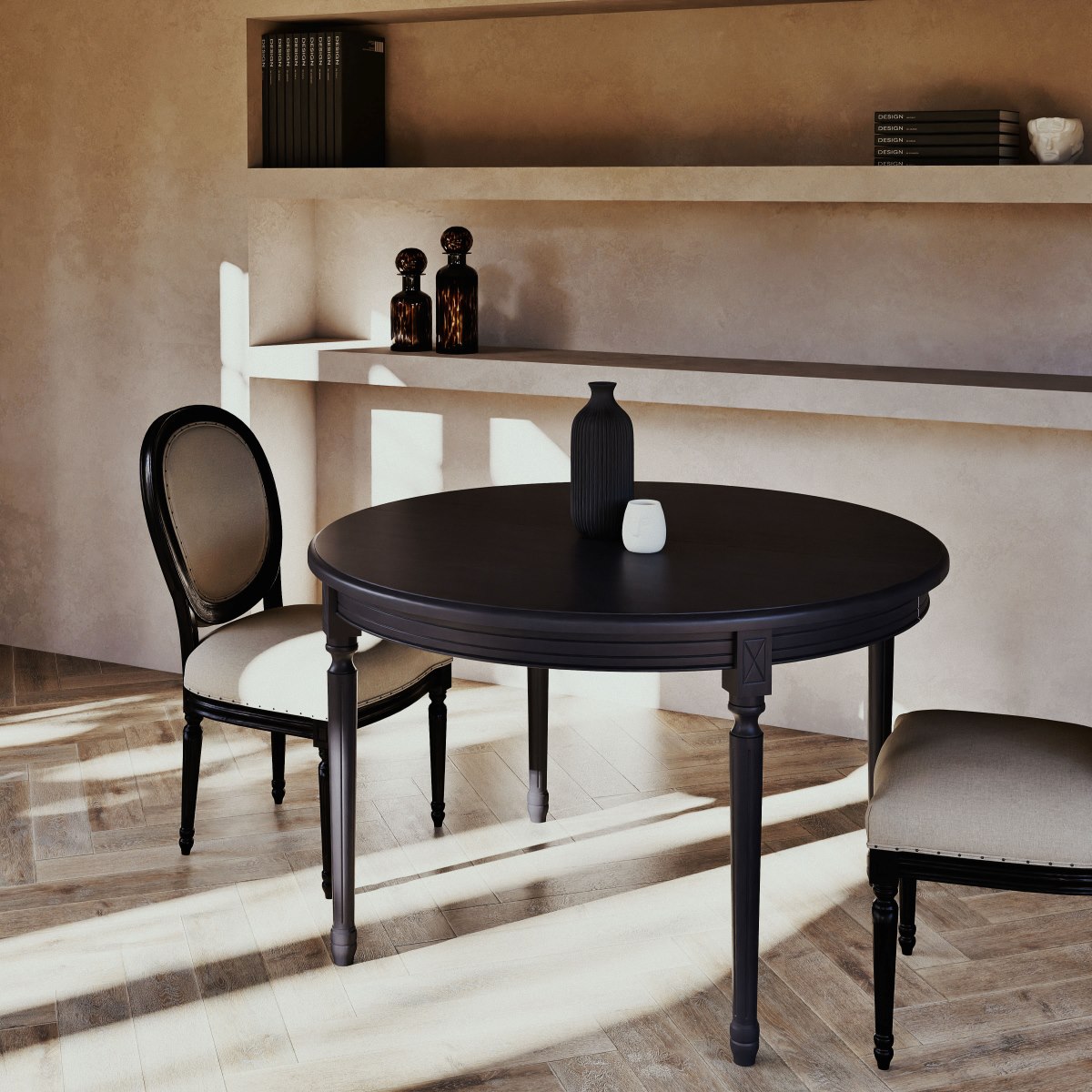 Il tavolo da pranzo estensibile Louis di Maison du Monde può ospitare da 6 a 8 persone grazie a due prolunghe di 40 cm, che portano le sue dimensioni da 120 a 200 cm. Con il suo colore nero pieno di carattere, questo tavolo attirerà l'attenzione e valorizzerà la sala da pranzo. Dimensioni: D 120/200 cm, H 76 cm. Prezzo 559 euro. www.maisonsdumonde.com