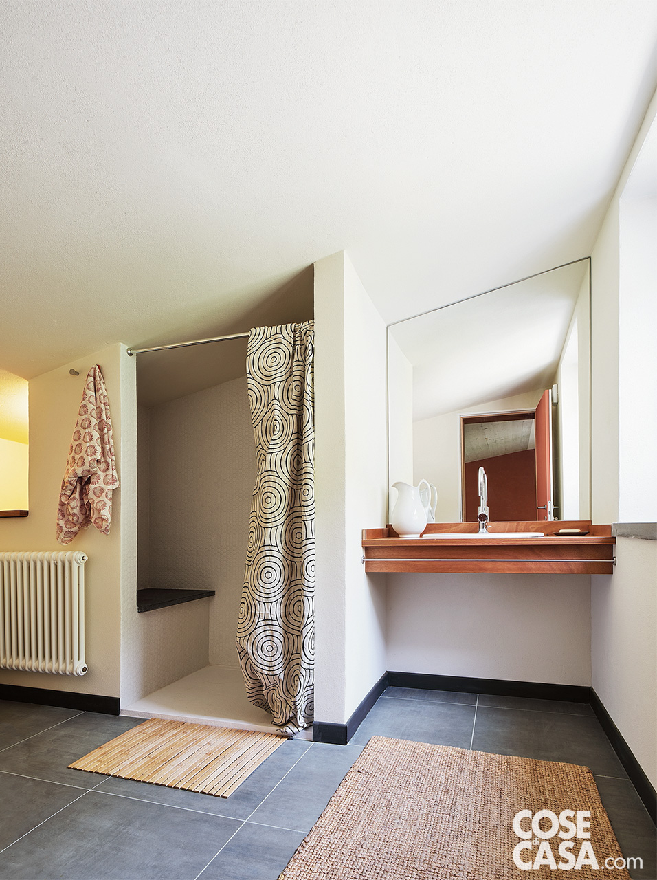 Bagno en suite per la nuova camera da letto Bagno en suite per la nuova camera da letto