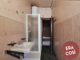 bagno prima della ristrutturazione