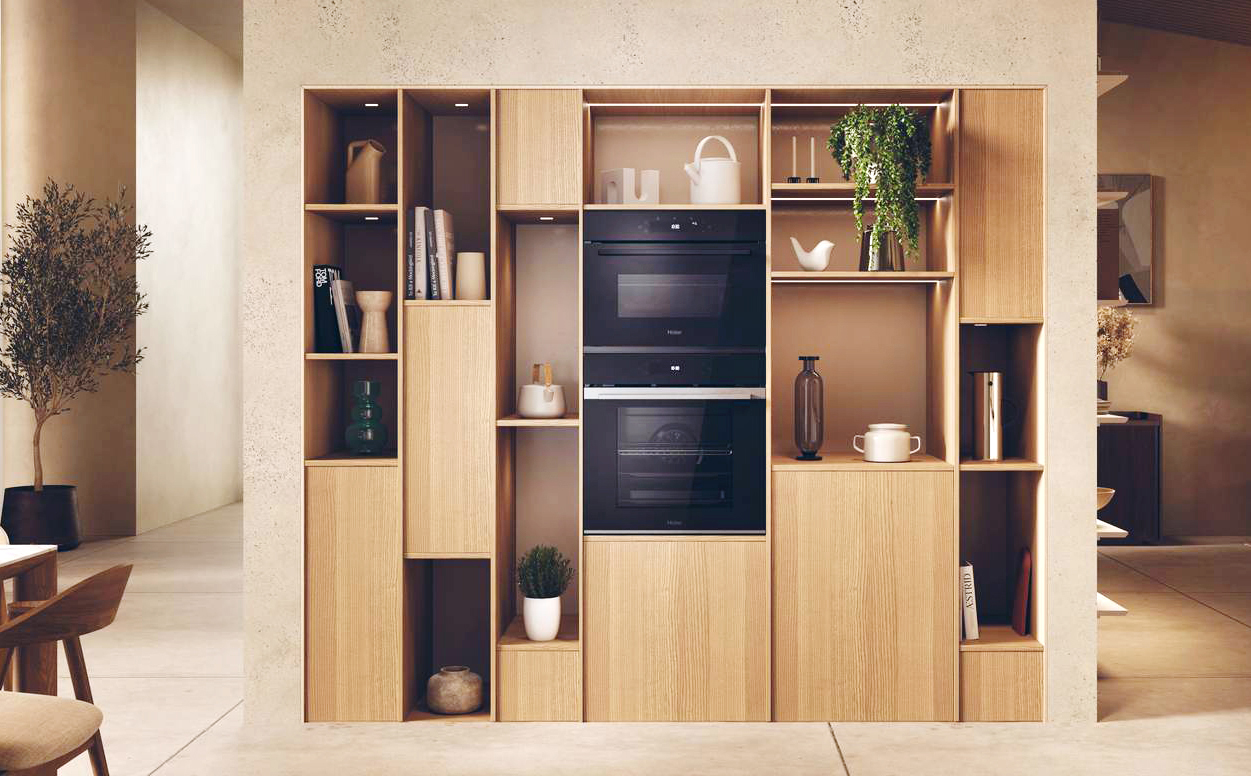 La tecnologia Bionicook dei forni Haier ID Serie di Haier permette, grazie ad una telecamera interna, di rilevare il cibo, regolare la cottura e il monitoraggio da remoto tramite l'app hOn. L’intelligenza artificiale consente inoltre di personalizzare oltre 300 ricette ed è in grado di apprendere i diversi gusti personali. In classe energetica A++ e capiente 78 litri, ha display TFT full touch per navigare e controllare l’elettrodomestico in modo intuitivo e, con la sonda Preci, è possibile monitorare costantemente la cottura. Prezzo da rivenditore. www.haier-europe.com/it La tecnologia Bionicook dei forni Haier ID Serie di Haier permette, grazie ad una telecamera interna, di rilevare il cibo, regolare la cottura e il monitoraggio da remoto tramite l'app hOn. L’intelligenza artificiale consente inoltre di personalizzare oltre 300 ricette ed è in grado di apprendere i diversi gusti personali. In classe energetica A++ e capiente 78 litri, ha display TFT full touch per navigare e controllare l’elettrodomestico in modo intuitivo e, con la sonda Preci, è possibile monitorare costantemente la cottura. Prezzo da rivenditore. www.haier-europe.com/it