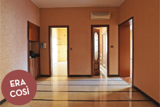 L'atrio, molto grande, è ora in continuità con l'area living. Ne è stata però conservata la pavimentazione originale in marmo bianco botticino alternato a liste di marmo grigio carnico a distanza regolare. L'atrio, molto grande, è ora in continuità con l'area living. Ne è stata però conservata la pavimentazione originale in marmo bianco botticino alternato a liste di marmo grigio carnico a distanza regolare.