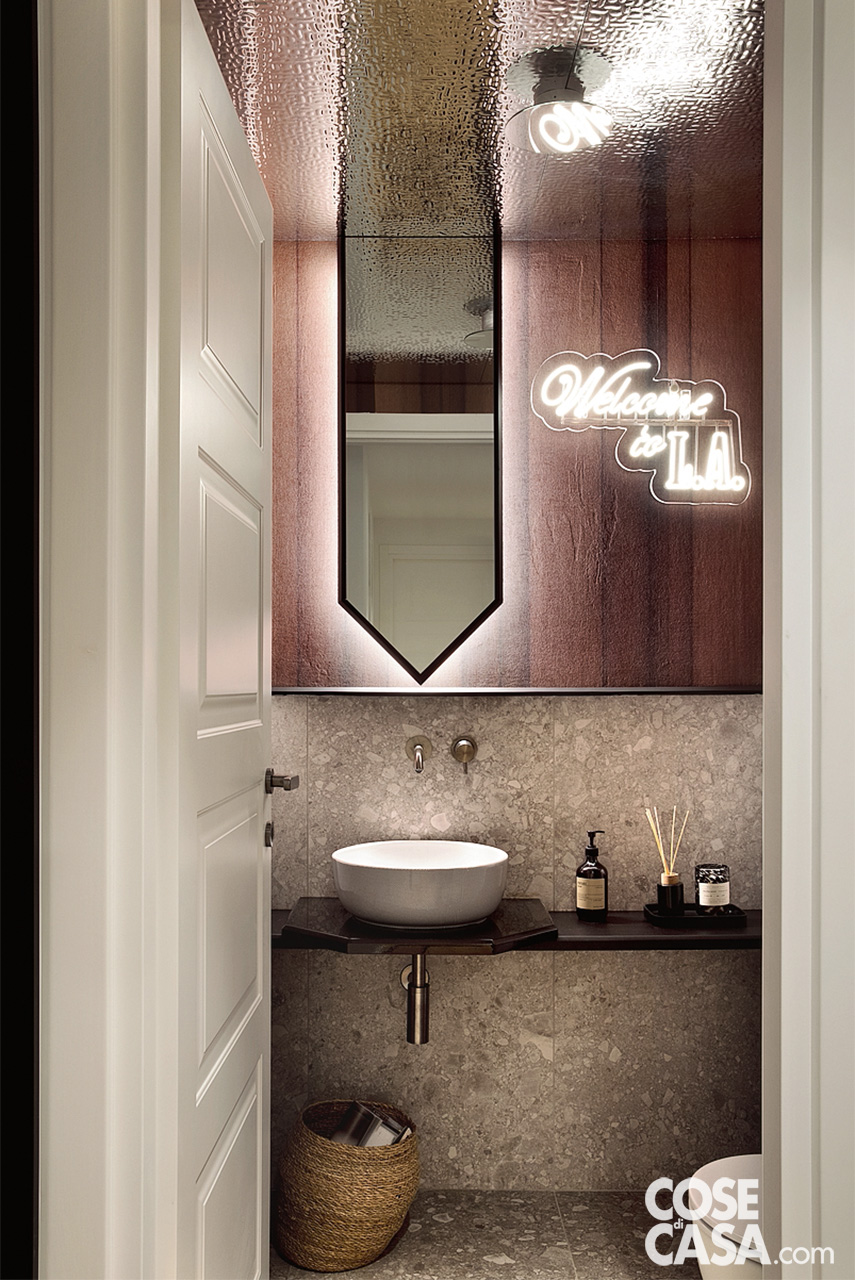 lafabo bagno su parete in gres grigio