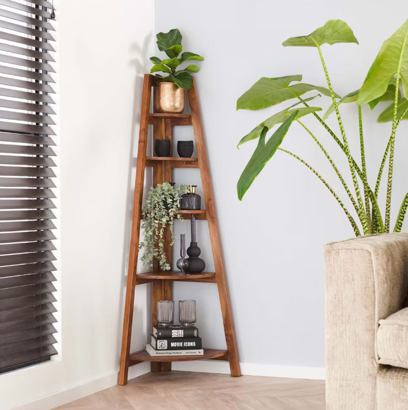 Legno di mango per lo scaffale Alpaga di Mathi Design che, grazie alla sua forma, può “vestire” un angolo della zona giorno con piante verdi e oggetti. Inoltre, è pieghevole per riporlo facilmente quando non serve. Misura L 64 x P 44 x H 148 cm. Prezzo 288 euro. www.mathidesign.com Legno di mango per lo scaffale Alpaga di Mathi Design che, grazie alla sua forma, può “vestire” un angolo della zona giorno con piante verdi e oggetti. Inoltre, è pieghevole per riporlo facilmente quando non serve. Misura L 64 x P 44 x H 148 cm. Prezzo 288 euro. www.mathidesign.com