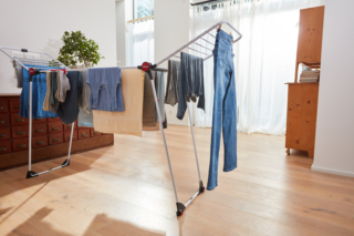 Le ali laterali offrono ulteriore spazio per stendere i capi più lunghi senza doverli ripiegare