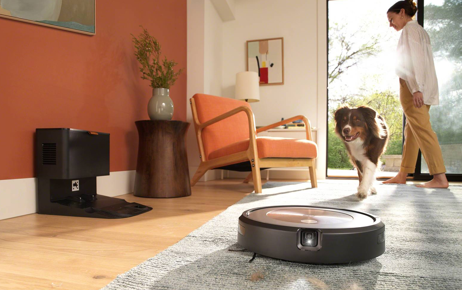 Grazie alla tecnologia avanzata di navigazione PrecisionVision, Roomba j9+ di iRobot riconosce e aggira ostacoli come cavi e oggetti piccoli. La tecnologia Dirt Detective consente di automatizzare i punti di pulizia in base alla cronologia e ha 3 livelli di potenza. Il sistema Clean Base con svuotamento automatico garantisce fino a 60 giorni di pulizia senza intervento manuale, ed è compatibile con l'app iRobot Home, che permette di personalizzare le mappe e programmare pulizie specifiche per stanze o aree. La stazione base misura L 40 x P 41 x H 41,5 cm. Prezzo 999 euro. www.irobot.it Grazie alla tecnologia avanzata di navigazione PrecisionVision, Roomba j9+ di iRobot riconosce e aggira ostacoli come cavi e oggetti piccoli. La tecnologia Dirt Detective consente di automatizzare i punti di pulizia in base alla cronologia e ha 3 livelli di potenza. Il sistema Clean Base con svuotamento automatico garantisce fino a 60 giorni di pulizia senza intervento manuale, ed è compatibile con l'app iRobot Home, che permette di personalizzare le mappe e programmare pulizie specifiche per stanze o aree. La stazione base misura L 40 x P 41 x H 41,5 cm. Prezzo 999 euro. www.irobot.it