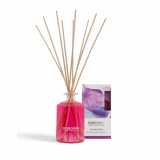 Il diffusore Rattan Vibes Aromatic Freshness di Horomia, nel formato da 500ml, è utile per donare alla casa, dopo le pulizie, una fragranza delicata e avvolgente. Prezzo: 39,90 euro su horomia.it