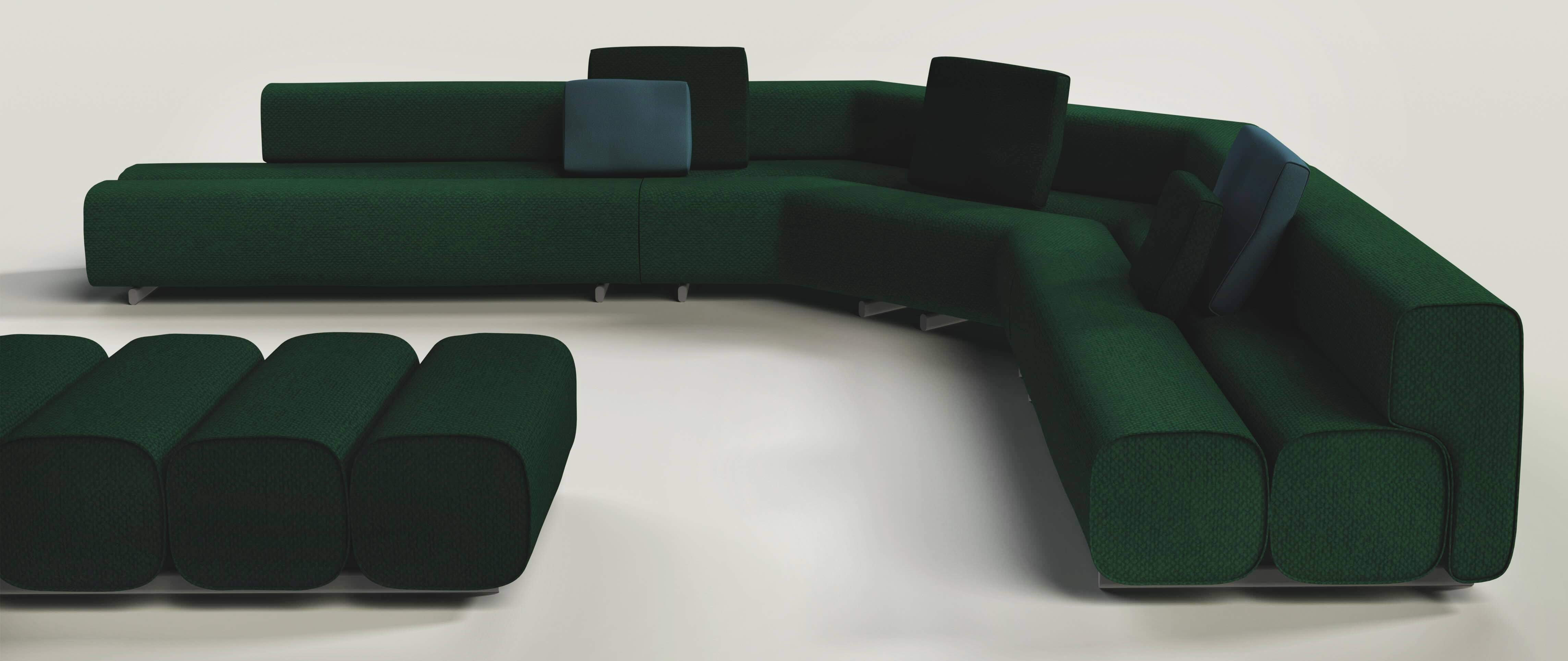 Fa parte del sistema di sedute modulari Unlimited di Desalto il divano che è composto da elementi montati su slitte di metallo dalla forma ovale. È imbottito con schiume a quote differenziate che regalano comfort. https://www.desalto.it - Salone del mobile 2025, padiglione 9, Stand D10. Fa parte del sistema di sedute modulari Unlimited di Desalto il divano che è composto da elementi montati su slitte di metallo dalla forma ovale. È imbottito con schiume a quote differenziate che regalano comfort. https://www.desalto.it - Salone del mobile 2025, padiglione 9, Stand D10.