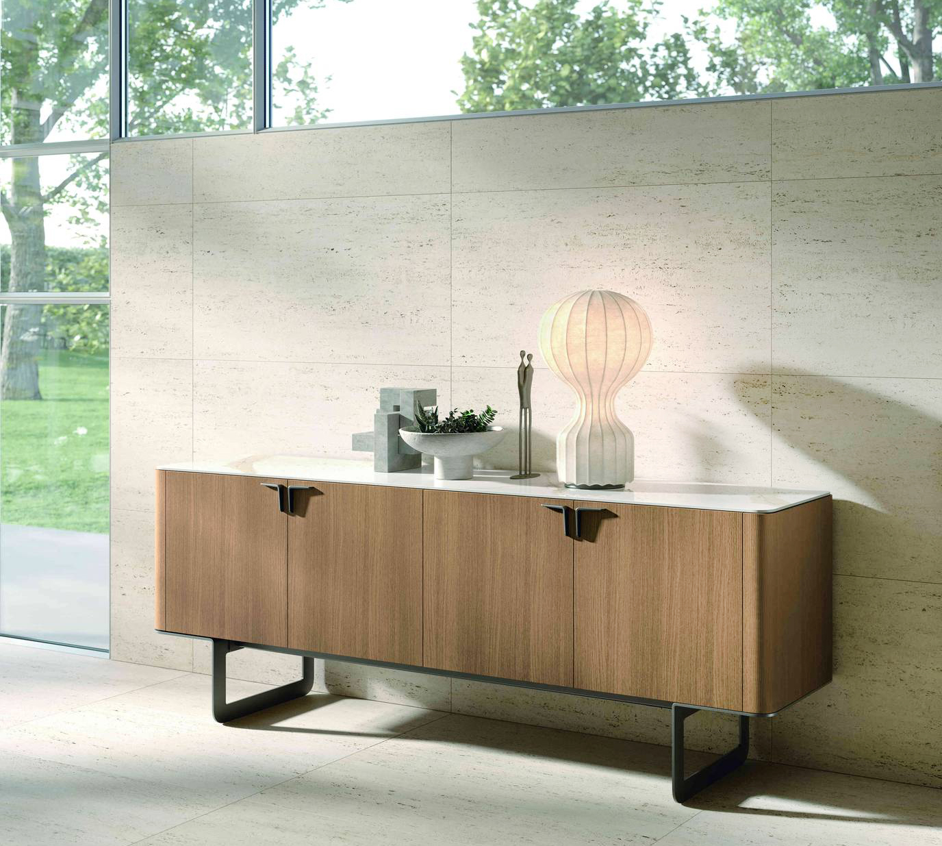 La madia Pandora di Tomasella ha la struttura lineare in materico e il top in gres. I dettagli in metallo delle maniglie e del basamento arricchiscono l’arredo, offrendo un look attuale e distintivo. https://www.tomasella.it - Salone del mobile 2025, padiglione 7, Stand C02/D02. La madia Pandora di Tomasella ha la struttura lineare in materico e il top in gres. I dettagli in metallo delle maniglie e del basamento arricchiscono l’arredo, offrendo un look attuale e distintivo. https://www.tomasella.it - Salone del mobile 2025, padiglione 7, Stand C02/D02.