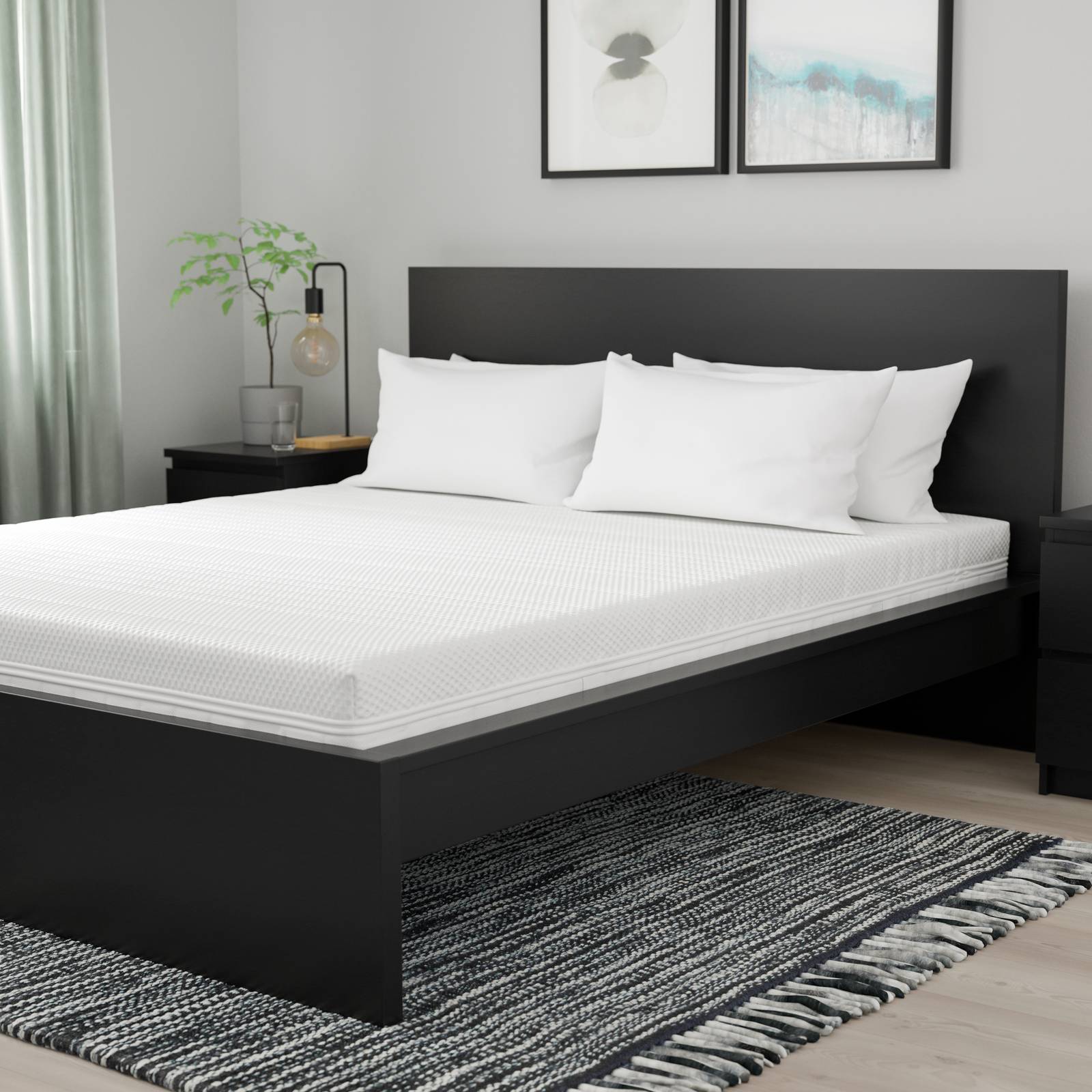 Il materasso ibrido Anneland di Ikea con un’altezza di 24 cm, è la scelta ideale per chi cerca un supporto rigido che aiuti ad alleviare i problemi alla schiena. Le 5 zone di comfort, combinate con memory foam e schiuma ad alta resilienza, assicurano un corretto allineamento della colonna vertebrale e riducono la pressione su spina dorsale e articolazioni. Le molle insacchettate, rispondendo in modo indipendente, migliorano il supporto senza trasferire i movimenti. Misura 160x200 cm. Prezzo 549 euro. www.ikea.it Il materasso ibrido Anneland di Ikea con un’altezza di 24 cm, è la scelta ideale per chi cerca un supporto rigido che aiuti ad alleviare i problemi alla schiena. Le 5 zone di comfort, combinate con memory foam e schiuma ad alta resilienza, assicurano un corretto allineamento della colonna vertebrale e riducono la pressione su spina dorsale e articolazioni. Le molle insacchettate, rispondendo in modo indipendente, migliorano il supporto senza trasferire i movimenti. Misura 160x200 cm. Prezzo 549 euro. www.ikea.it