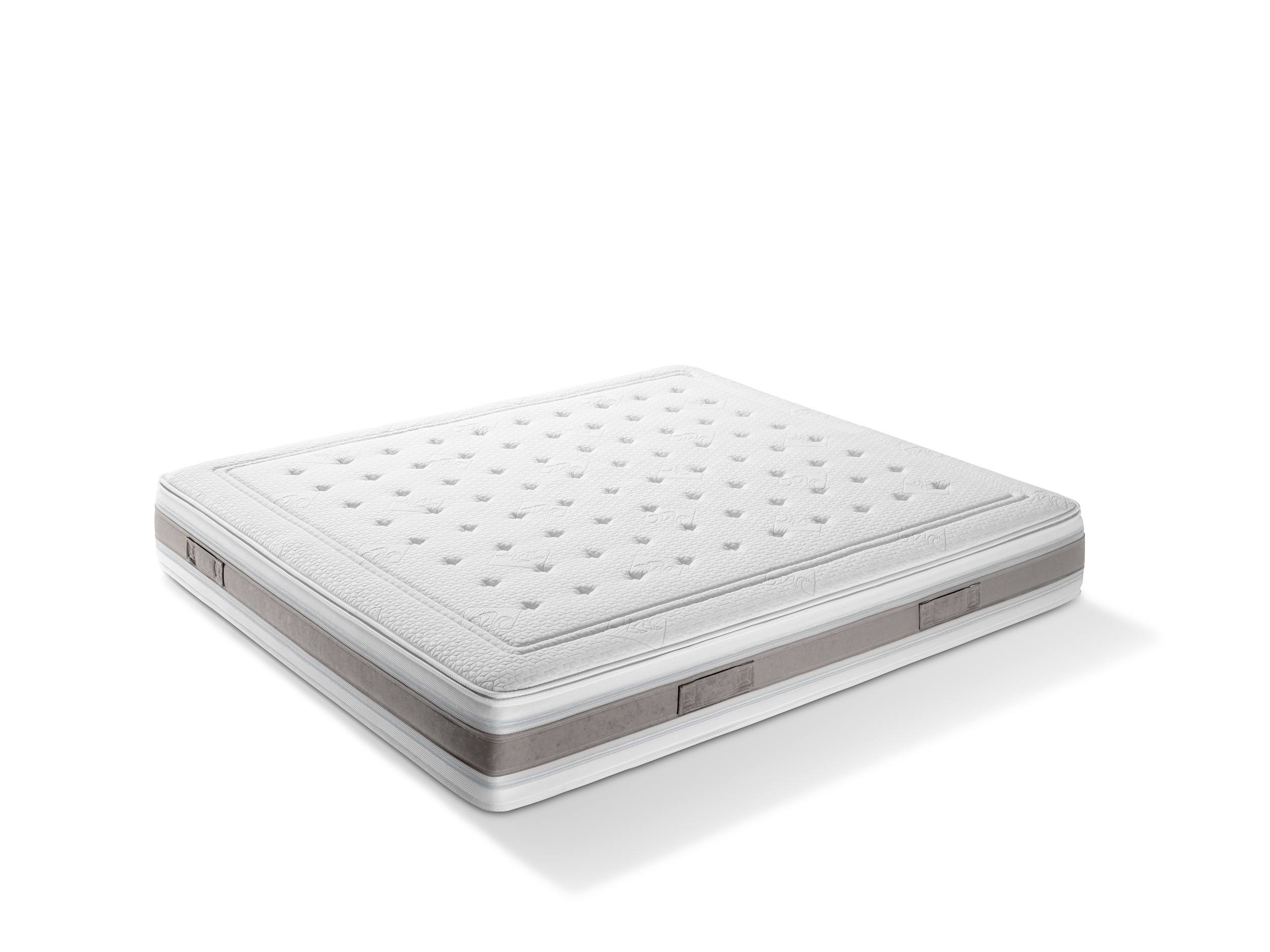 Il lato invernale del materasso Deluxe di DaunenStep è imbottito con fine Softfibre Cachemire le cui caratteristiche naturali aumentano traspirabilità e termoregolazione. Queste soffici fibre permettono una buona circolazione dell'aria, assorbendo e rilasciando l'umidità all’esterno. Facilmente sfoderabile e lavabile è disponibile in 2 livelli di sostegno. La fascia perimetrale migliora l’aerazione e la traspirazione favorendo il continuo passaggio d’aria e aiutando a disperdere l’umidità corporea. È disponibile in più misure a partire da 80 cm. Prezzo da 549 euro. www.daunenstep.com Il lato invernale del materasso Deluxe di DaunenStep è imbottito con fine Softfibre Cachemire le cui caratteristiche naturali aumentano traspirabilità e termoregolazione. Queste soffici fibre permettono una buona circolazione dell'aria, assorbendo e rilasciando l'umidità all’esterno. Facilmente sfoderabile e lavabile è disponibile in 2 livelli di sostegno. La fascia perimetrale migliora l’aerazione e la traspirazione favorendo il continuo passaggio d’aria e aiutando a disperdere l’umidità corporea. È disponibile in più misure a partire da 80 cm. Prezzo da 549 euro. www.daunenstep.com