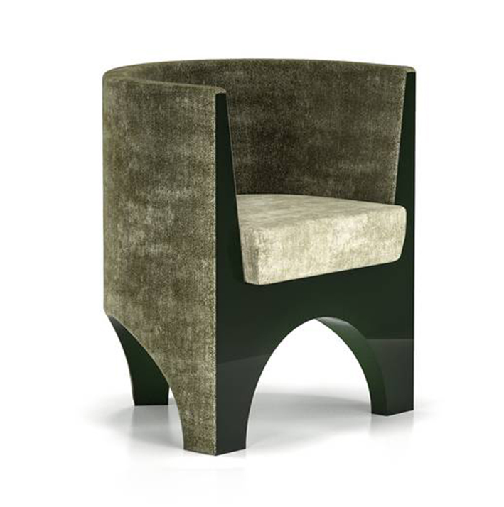 Una struttura in legno curvato per la poltroncina Volta di Fratelli Boffi caratterizzata da una forma architettonica in miniatura in cui spiccano le volte nella parte inferiore; la parte anteriore è laccata lucida. La finitura in velluto cangiante completa l’insieme creando giochi ottici e atmosfere soft ispirate agli interni anni ’70. https://www.fratelliboffi.it/it - Salone del mobile 2025, padiglione 13, stand D11. Una struttura in legno curvato per la poltroncina Volta di Fratelli Boffi caratterizzata da una forma architettonica in miniatura in cui spiccano le volte nella parte inferiore; la parte anteriore è laccata lucida. La finitura in velluto cangiante completa l’insieme creando giochi ottici e atmosfere soft ispirate agli interni anni ’70. https://www.fratelliboffi.it/it - Salone del mobile 2025, padiglione 13, stand D11.