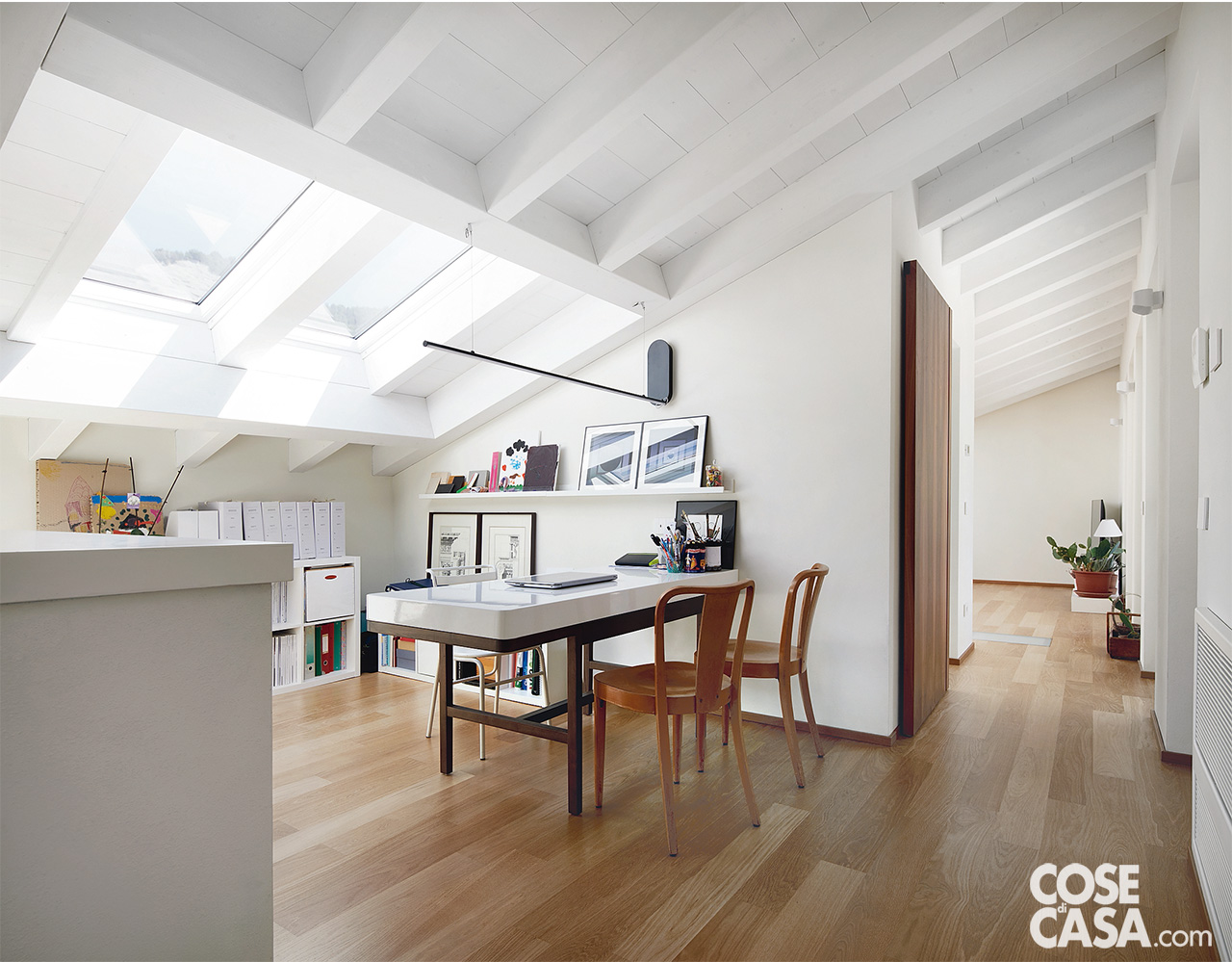 scivania-studio-sottotetto