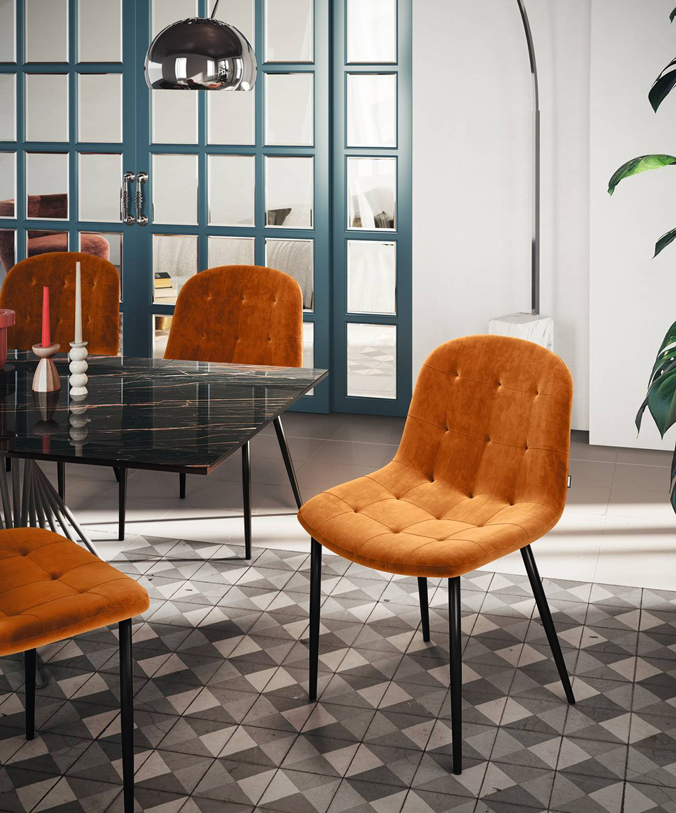 Una colorazione accesa per il rivestimento in tessuto, con lavorazione trapuntata, della sedia Soft di Scavolini: la seduta e lo schienale imbottiti poggiano su una struttura in metallo verniciato Nero. Misura L 52 x P 46 x H 82 cm. Prezzo su richiesta. www.scavolini.com Una colorazione accesa per il rivestimento in tessuto, con lavorazione trapuntata, della sedia Soft di Scavolini: la seduta e lo schienale imbottiti poggiano su una struttura in metallo verniciato Nero. Misura L 52 x P 46 x H 82 cm. Prezzo su richiesta. www.scavolini.com