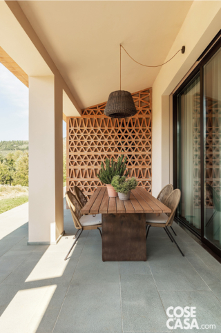 veranda con tavolo zona pranzo veranda con tavolo zona pranzo