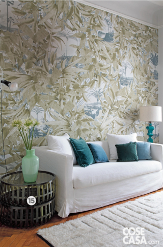 zona studio divano bianco e parete con wallpaper zona studio divano bianco e parete con wallpaper