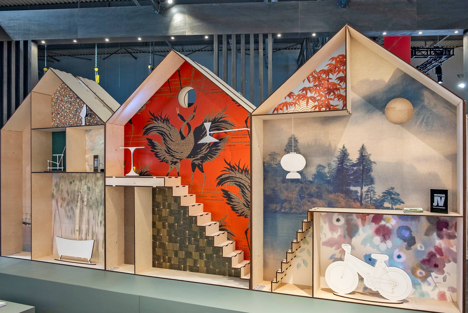 L’installazione ‘Case di Carta’ - progetto di Clara Bona e Lula Ferrari - realizzata per Jannelli&Volpi conferma la presenza del brand con le nuove collezioni di carta da parati. Lo stand al Salone è interpretato come una piazza su cui affacciano la materioteca e una lineare presentazione di prodotti in grande formato. https://www.jannellievolpi.it L’installazione ‘Case di Carta’ - progetto di Clara Bona e Lula Ferrari - realizzata per Jannelli&Volpi conferma la presenza del brand con le nuove collezioni di carta da parati. Lo stand al Salone è interpretato come una piazza su cui affacciano la materioteca e una lineare presentazione di prodotti in grande formato. https://www.jannellievolpi.it