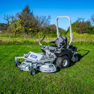 La nuova linea Grin ZM si compone di trattorini con sistema di taglio brevettato GRIN che polverizza l'erba. https://mygrin.it/prodotti/zm120/