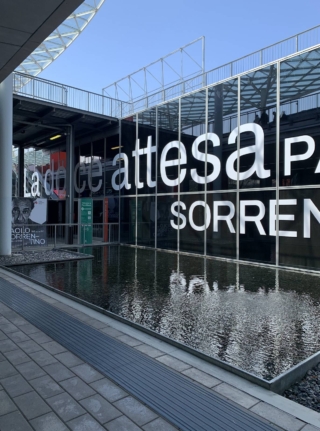 La dolce attesa Paolo Sorrentino, Salone del Mobile 2025 La dolce attesa Paolo Sorrentino, Salone del Mobile 2025