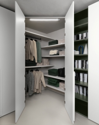 SM2514 SpaceMakers Young di Zalf nasconde un letto nell'armadio battente anta Plana con maniglia Inclina bianco talco e interni sesamo. Il sistema comprende modulo angolo spogliatoio, modulo letto a ribalta, terminale sagomato con appendino bianco talco e libreria di collegamento ottanio. Modulo letto a ribalta è disponibile in tre misure: L 100,5 (rete L 90x200), L130,5 (rete L.120x200) e L170,5 (rete L.160x200) e in due altezze: 222,4 o 259,2 cm. www.zalf.com