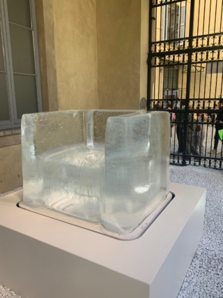 poltrone ghiaccio Fuorisalone 2025 poltrone ghiaccio Fuorisalone 2025