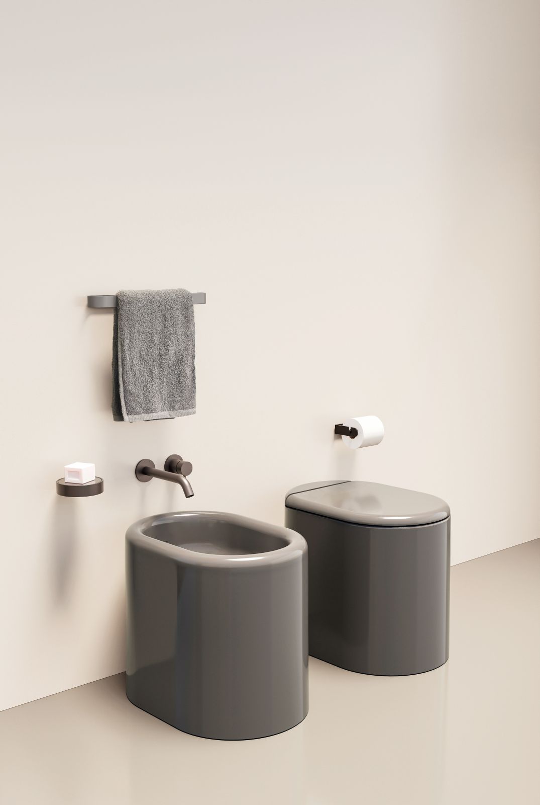 Hanno forma arrotondata i sanitari a terra Itaca di Ceramica Cielo, in foto nella finitura Talpa lucida. Misurano, cadauno, L 37 x P 53 x H 42 cm. Prezzo su richiesta. www.ceramicacielo.it Hanno forma arrotondata i sanitari a terra Itaca di Ceramica Cielo, in foto nella finitura Talpa lucida. Misurano, cadauno, L 37 x P 53 x H 42 cm. Prezzo su richiesta. www.ceramicacielo.it