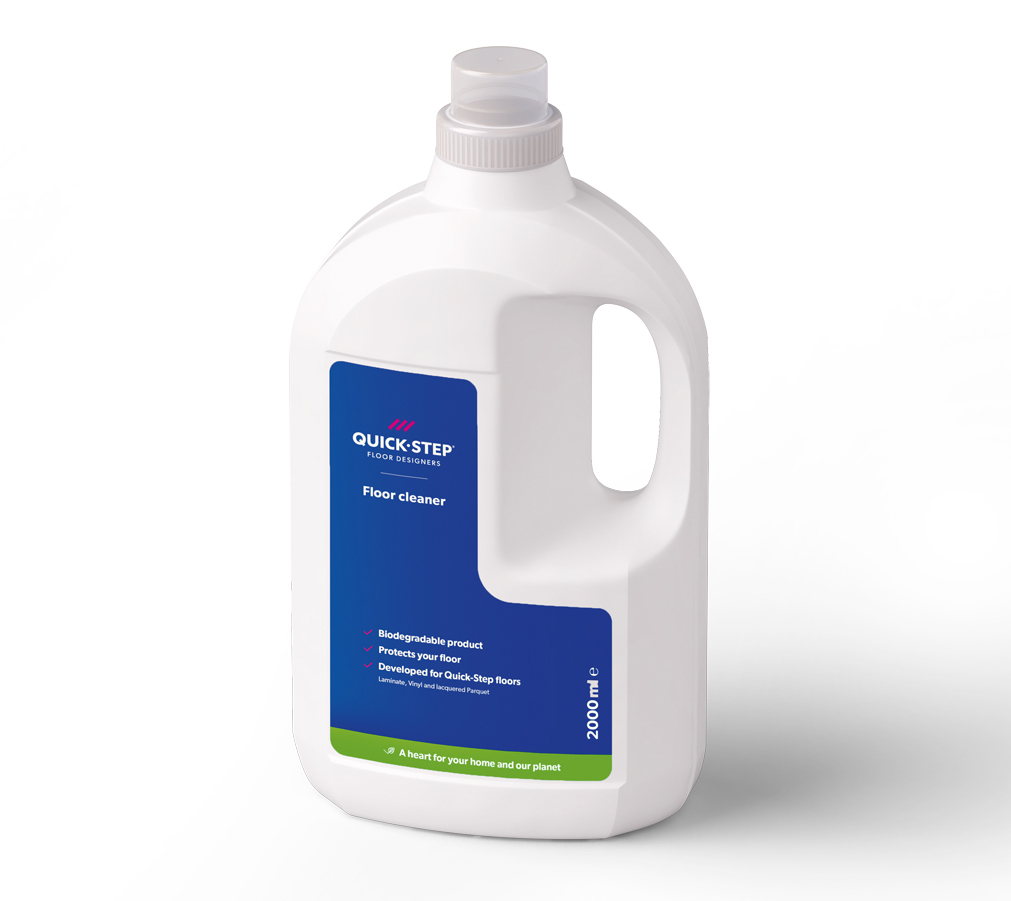 Appositamente sviluppato per i pavimenti Quick-Step, il
detergente per pavimenti biodegradabile Floor Cleaner rappresenta una scelta sostenibile, a salvaguardia dell'ambiente e
pulisce a fondo il
pavimento, proteggendone la superficie e mantenendola come nuova. Appositamente sviluppato per i pavimenti Quick-Step, il
detergente per pavimenti biodegradabile Floor Cleaner rappresenta una scelta sostenibile, a salvaguardia dell'ambiente e
pulisce a fondo il
pavimento, proteggendone la superficie e mantenendola come nuova.