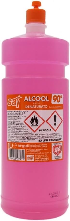 Uno dei prodotti più utilizzati per pulire la piastra per capelli è l’alcol denaturato, da usare con acqua e un panno umido per togliere sporco e incrostazioni difficili. Prezzo: 8,20 euro su amazon.it Uno dei prodotti più utilizzati per pulire la piastra per capelli è l’alcol denaturato, da usare con acqua e un panno umido per togliere sporco e incrostazioni difficili. Prezzo: 8,20 euro su amazon.it