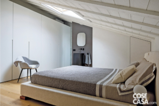 camera matrimoniale sottotetto