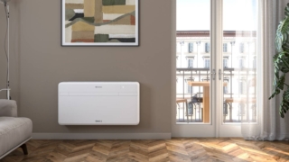 La gamma di climatizzatori a pompa di calore senza unità esterna Unico Next di Olimpia Splendid si compone di 3 modelli: con potenza massima in raffrescamento da 2.5 kW fino a 3.1 kW. In classe A, offrono massima versatilità: oltre al display touchscreen e al telecomando full digital, possono essere collegati anche alla domotica di casa o controllati da remoto, grazie al wi-fi integrato. Sono particolarmente silenziosi grazie al Sync Power System che aumenta l’efficienza e la silenziosità del compressore Twin Rotary. Misura L 101 x P 18 x H 54 cm. Prezzo da 1.789 euro. www.olimpiasplendid.it La gamma di climatizzatori a pompa di calore senza unità esterna Unico Next di Olimpia Splendid si compone di 3 modelli: con potenza massima in raffrescamento da 2.5 kW fino a 3.1 kW. In classe A, offrono massima versatilità: oltre al display touchscreen e al telecomando full digital, possono essere collegati anche alla domotica di casa o controllati da remoto, grazie al wi-fi integrato. Sono particolarmente silenziosi grazie al Sync Power System che aumenta l’efficienza e la silenziosità del compressore Twin Rotary. Misura L 101 x P 18 x H 54 cm. Prezzo da 1.789 euro. www.olimpiasplendid.it