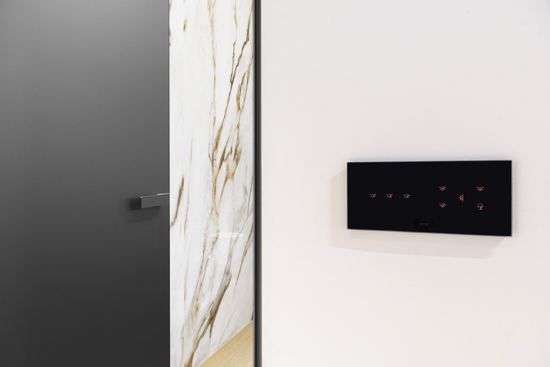 Comando touch simboli personalizzati Comando touch simboli personalizzati